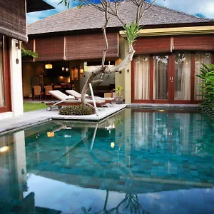 pradha-villas-seminyak.ubudhotelsnow.com/